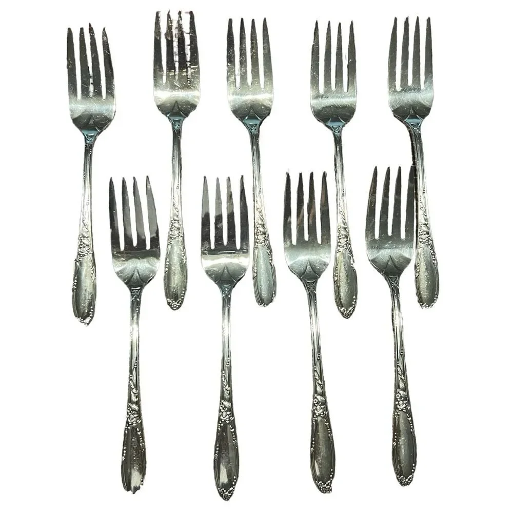 9 Vintage Heirloom Plate Chateau Salad Forks Silver Plate